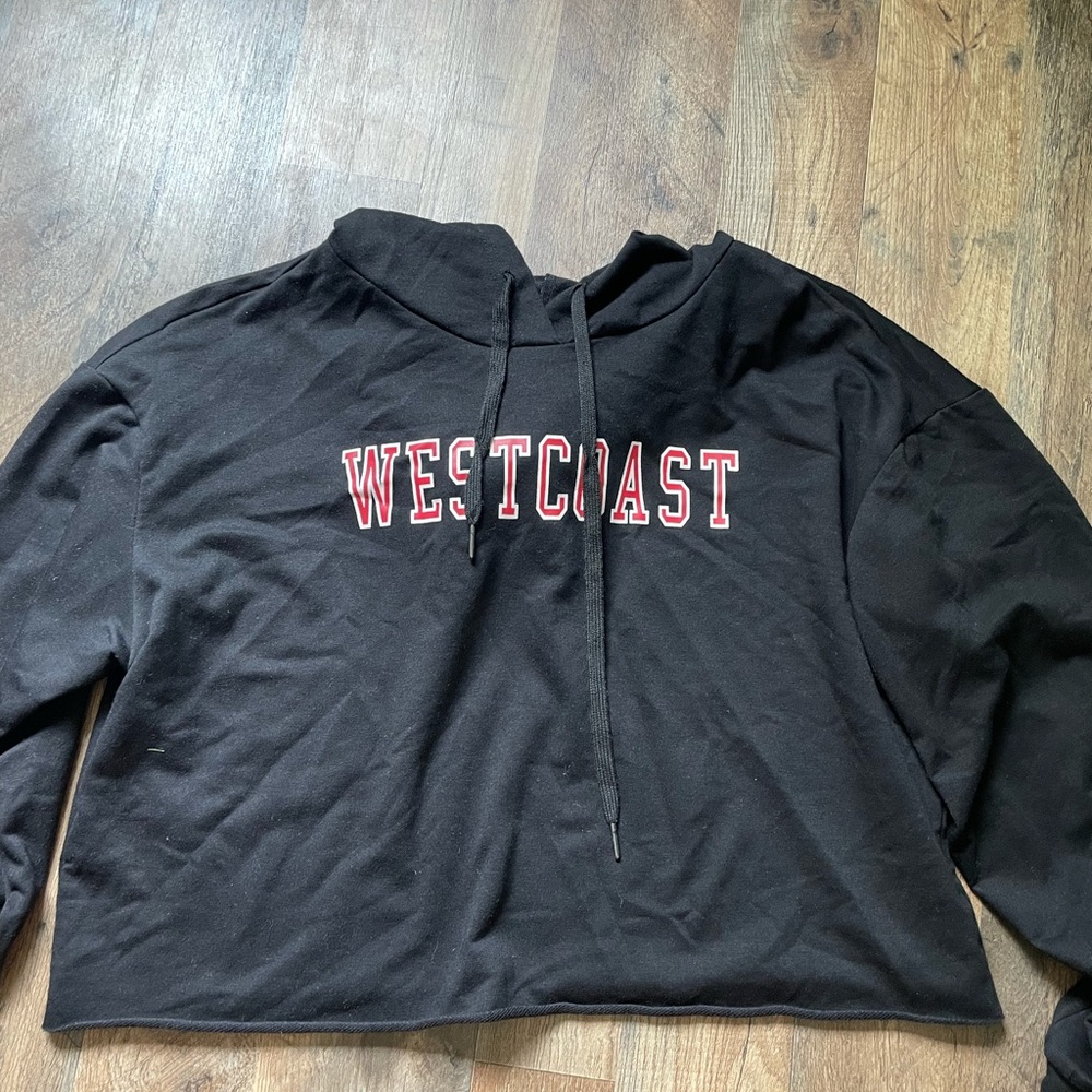 SHEIN Cropped West Coast Hoodie